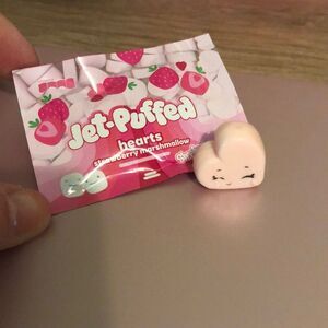 Real littles shopkins snack time minis